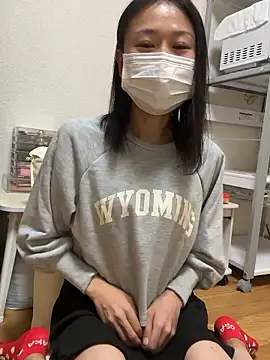 mia2 jp online show from November 2025 11:57:01 AM