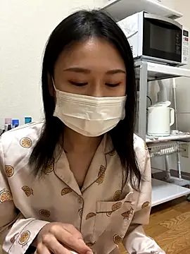 mia2 jp online show from November 2025 01:53:01 AM