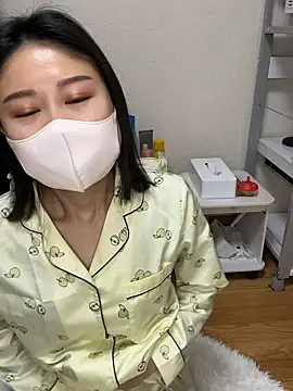 mia2 jp online show from April 2026 10:04:01 PM