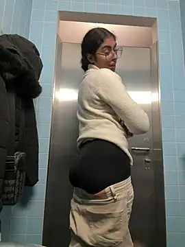 latingangsex online show from February 2026 05:58:02 PM