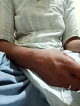 LOVE-VIKA online show from February 2026 11:15:02 PM