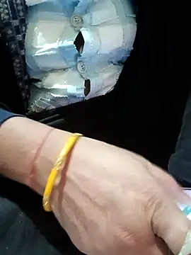 LOVE-VIKA online show from November 2025 01:37:02 AM