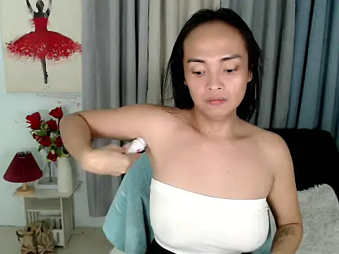 Snapshot of xAsianTOPModelx chatting on November 2025 11:08:02 PM xAsianTOPModelx online show from November 2025 11:08:02 PM
