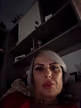 Snapshot of KirraWhite chatting on October 2025 06:07:02 PM KirraWhite online show from October 2025 06:07:02 PM