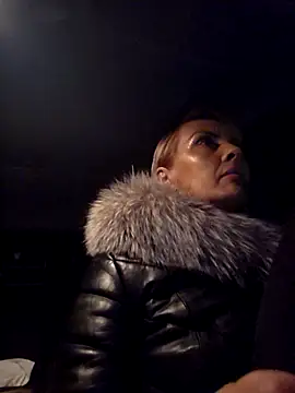 KirraWhite online show from December 2025 04:17:02 AM