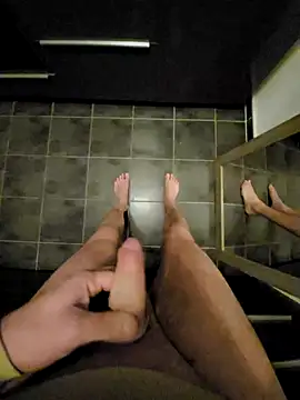 rezzzze online show from January 2026 04:52:02 AM