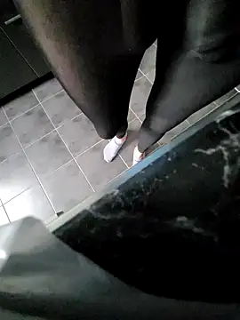 Snapshot of rezzzze chatting on October 2025 02:27:02 PM rezzzze online show from October 2025 02:27:02 PM