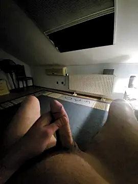 rezzzze online show from March 2026 08:15:02 PM