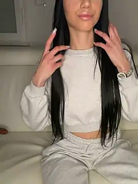 Snapshot of ilariea_girl chatting on February 2026 09:06:01 PM ilariea girl online show from February 2026 09:06:01 PM