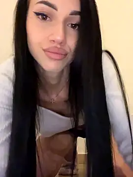 Snapshot of ilariea_girl chatting on November 2025 09:41:01 PM ilariea girl online show from November 2025 09:41:01 PM