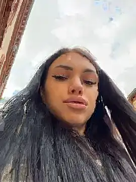 Snapshot of ilariea_girl chatting on October 2025 02:16:02 PM ilariea girl online show from October 2025 02:16:02 PM