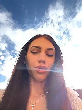 Snapshot of ilariea_girl chatting on October 2025 01:13:02 PM ilariea girl online show from October 2025 01:13:02 PM