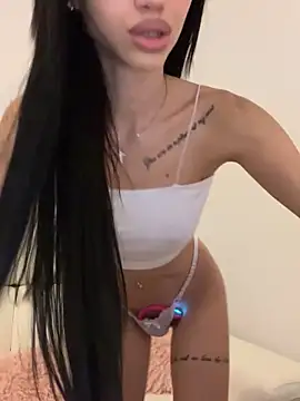 Snapshot of ilariea_girl chatting on November 2025 11:08:02 PM ilariea girl online show from November 2025 11:08:02 PM