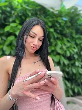 ilariea girl online show from May 2026 12:37:01 PM