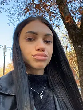 Snapshot of ilariea_girl chatting on October 2025 02:07:01 PM ilariea girl online show from October 2025 02:07:01 PM