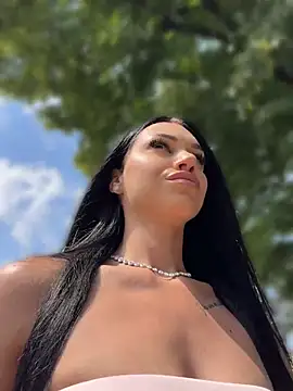 ilariea girl online show from May 2026 12:55:02 PM