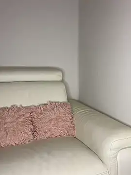 Snapshot of ilariea_girl chatting on November 2025 09:37:01 PM ilariea girl online show from November 2025 09:37:01 PM