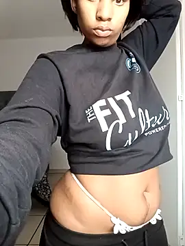 Snapshot of MissBubbles04 chatting on October 2025 05:34:02 AM MissBubbles04 online show from October 2025 05:34:02 AM