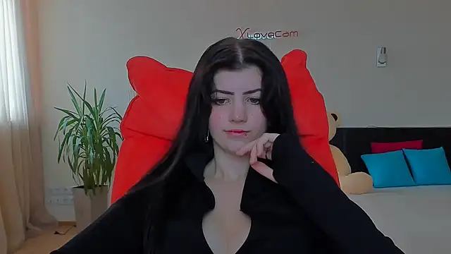 Miamoora online show from October 2025 10:49:01 AM