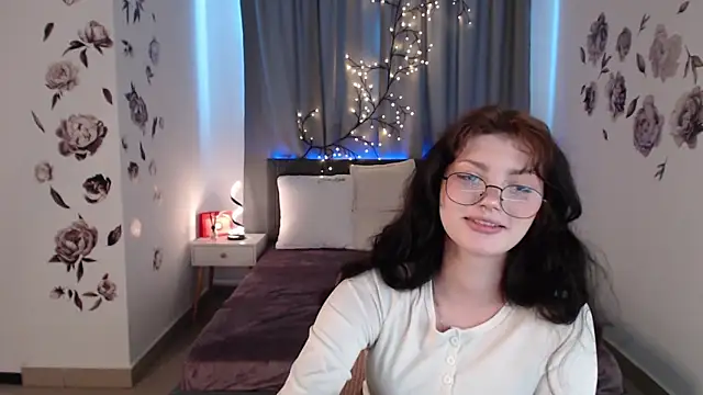 MileyRood online show from November 2025 01:06:01 AM