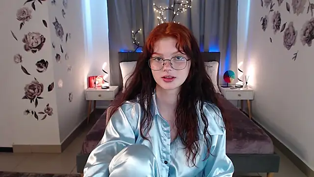 MileyRood online show from November 2025 01:17:02 AM