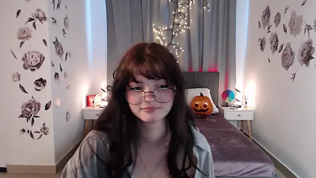 MileyRood online show from November 2025 11:30:02 PM