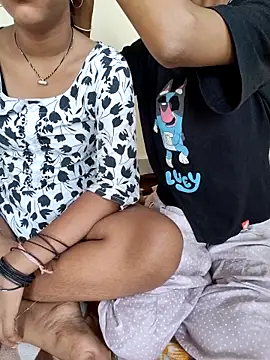 Unique girls90 online show from October 2025 01:59:02 AM