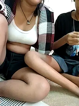 Unique girls90 online show from December 2025 04:11:01 AM