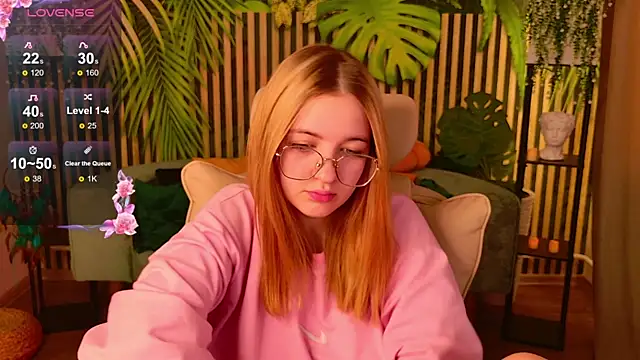 AmeliWhite online show from November 2025 07:20:01 AM