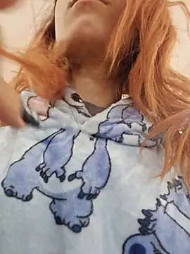 YuriXo online show from November 2025 09:35:01 AM