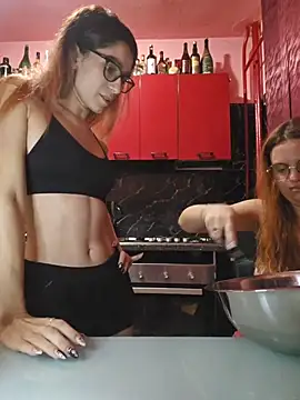 YuriXo online show from November 2025 04:41:02 PM