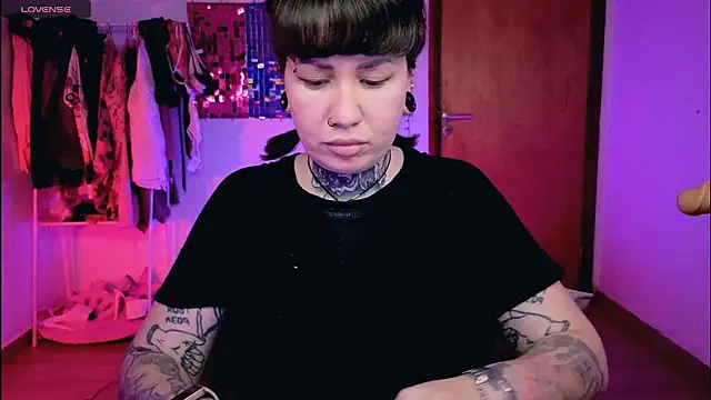 Senorita  Dakota online show from April 2026 09:53:01 PM