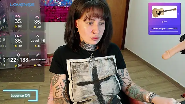 Senorita  Dakota online show from October 2025 09:58:02 PM
