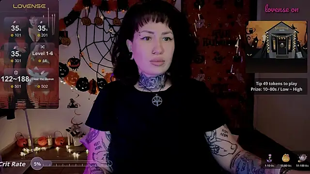 Senorita  Dakota online show from November 2025 10:02:02 PM