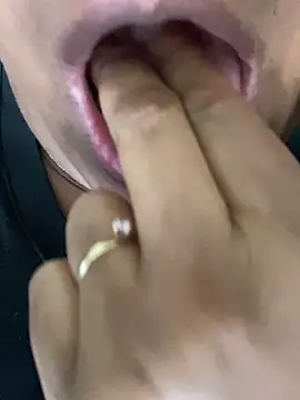 Snapshot of cariocabl chatting on March 2026 02:33:01 PM cariocabl online show from March 2026 02:33:01 PM