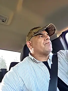 DeeBestEver online show from November 2025 06:45:01 PM