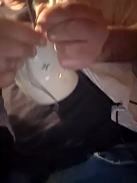 DeeBestEver online show from November 2025 08:14:02 AM