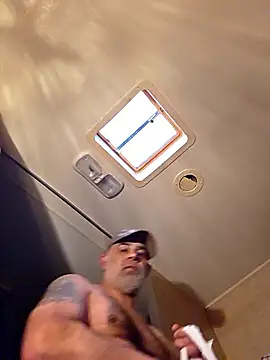 DeeBestEver online show from April 2026 02:12:02 PM