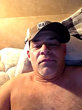 DeeBestEver online show from December 2025 07:01:01 PM