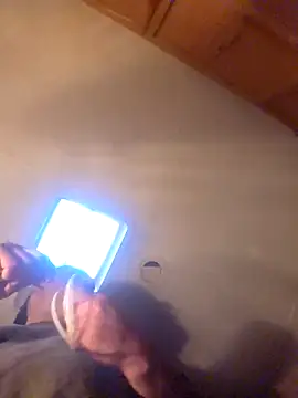 DeeBestEver online show from April 2026 02:45:02 AM