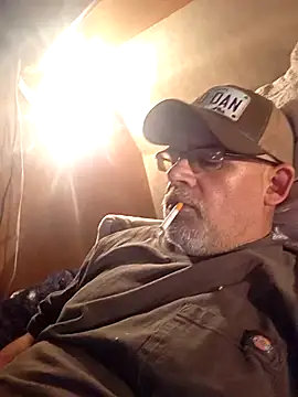 DeeBestEver online show from November 2025 04:56:01 AM