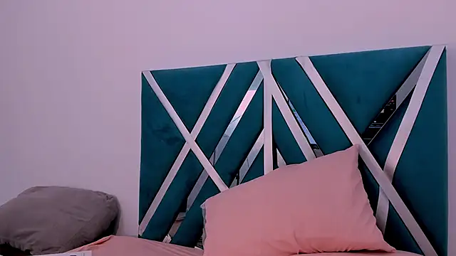 skysaenz online show from May 2026 06:39:01 PM