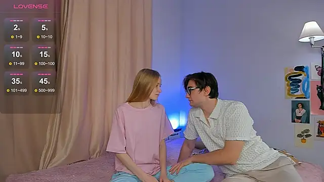 Snapshot of LoversFire chatting on October 2025 12:28:01 PM LoversFire online show from October 2025 12:28:01 PM