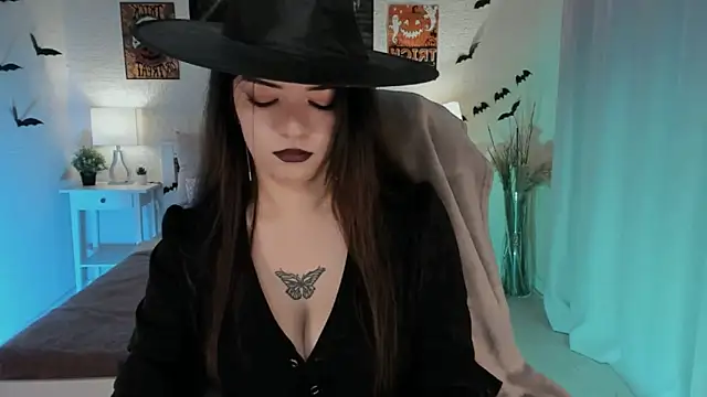 Snapshot of Selena_Wow_ chatting on October 2025 09:29:01 AM Selena Wow  online show from October 2025 09:29:01 AM