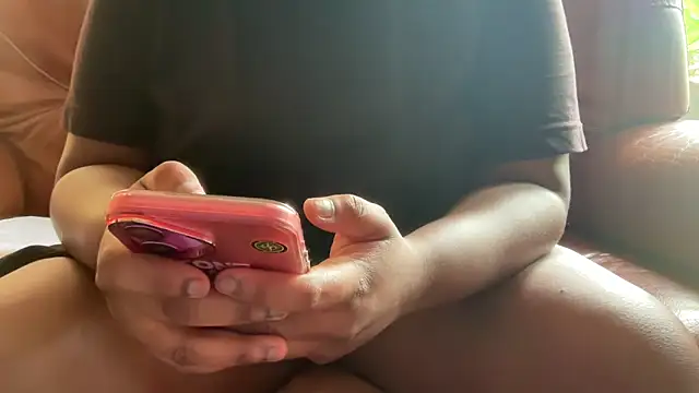 Snapshot of nanaisbackk chatting on December 2025 08:26:01 AM nanaisbackk online show from December 2025 08:26:01 AM