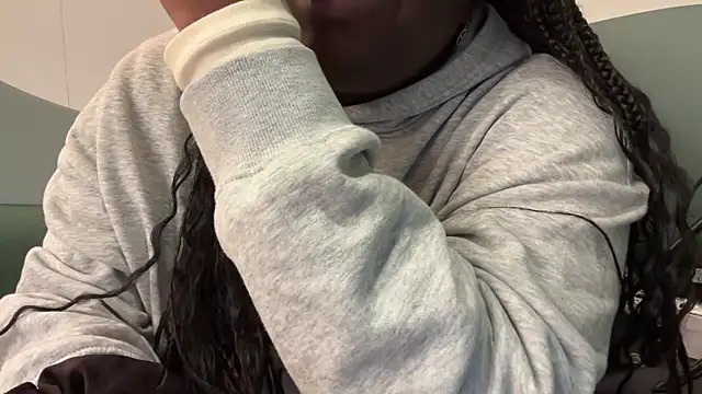 Snapshot of nanaisbackk chatting on December 2025 08:49:02 AM nanaisbackk online show from December 2025 08:49:02 AM