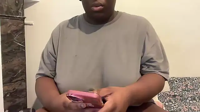 Snapshot of nanaisbackk chatting on November 2025 08:08:02 AM nanaisbackk online show from November 2025 08:08:02 AM