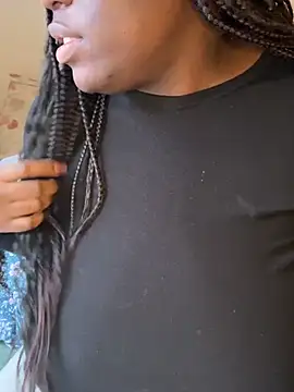 Snapshot of nanaisbackk chatting on January 2026 01:47:01 PM nanaisbackk online show from January 2026 01:47:01 PM