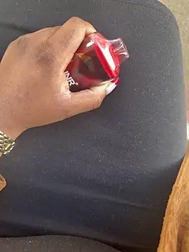 Snapshot of nanaisbackk chatting on February 2026 10:48:01 AM nanaisbackk online show from February 2026 10:48:01 AM