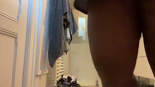 Snapshot of nanaisbackk chatting on November 2025 08:07:02 AM nanaisbackk online show from November 2025 08:07:02 AM